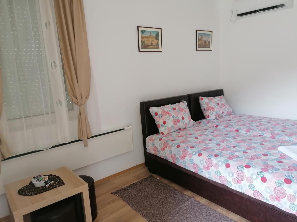 Prenociste Vojkic Apartment Sombor Exterior photo